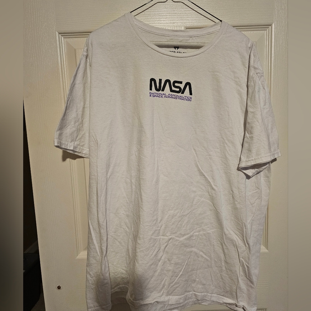 Hyperspace NASA T-shirt Colorful Astronaut on Back sz XL Unisex
